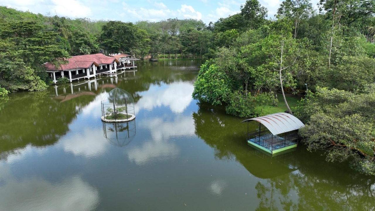 Lake Serenity Resort & Spa Kuruwita Eksteriør bilde